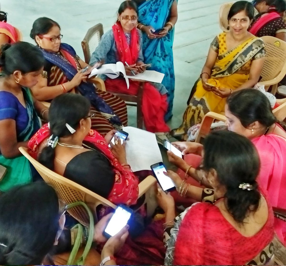 PoshanE's tweet photo. On 8th May CAS refresher training was given in Etawah district. The training includes live data feeding and Q&A session based on CAS application #POSHANAbhiyaan #SwasthBharatPrerak #icds #mwcd #UP #childdevelopment #Tatatrust #Etawah #Swastbharat #stanpan #ILA #Nutrition #CAS https://t.co/esy3XilhZL