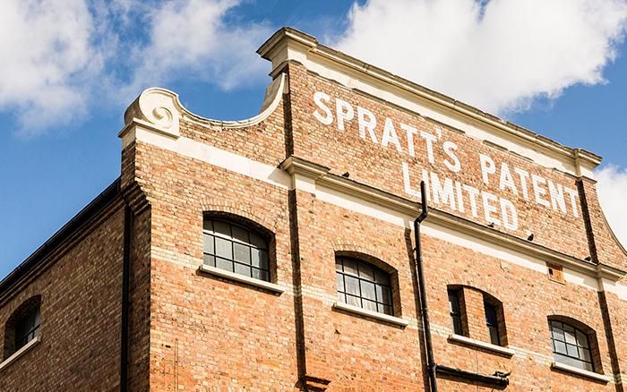 mywarehousehome's tweet photo. Step Inside London's Spratt's Factory. Once the largest pet food factory in the world, the Spratt’s Complex in Poplar, East London, still hums with life and productivity. https://t.co/GDUmHtoahx #spratssfactory #warehousehome #convertedwarehouse https://t.co/mVMbiGUVWp