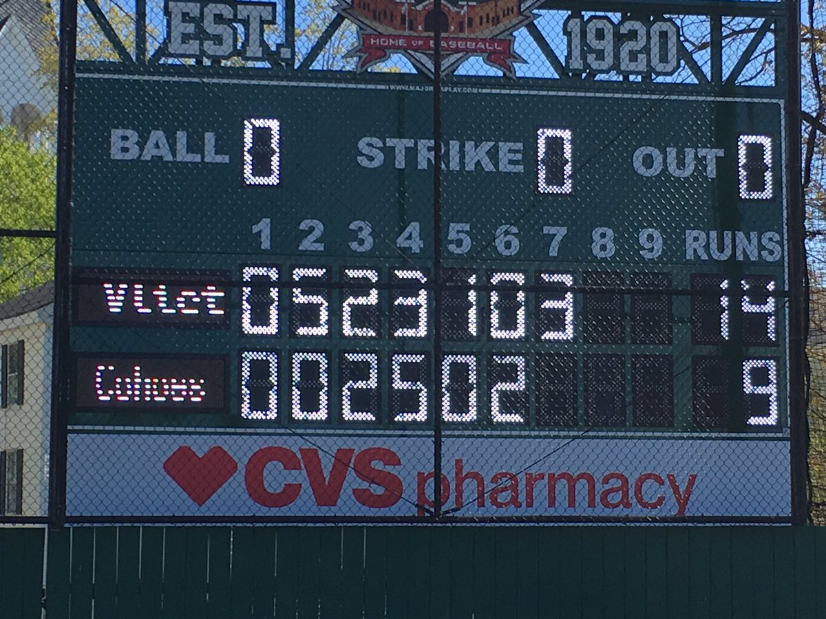 VlietcoachT's tweet image. Thanks @vlietschools @coachfoust for the opportunity to let these young men have a day.  Very proud of them. #WeAreVliet