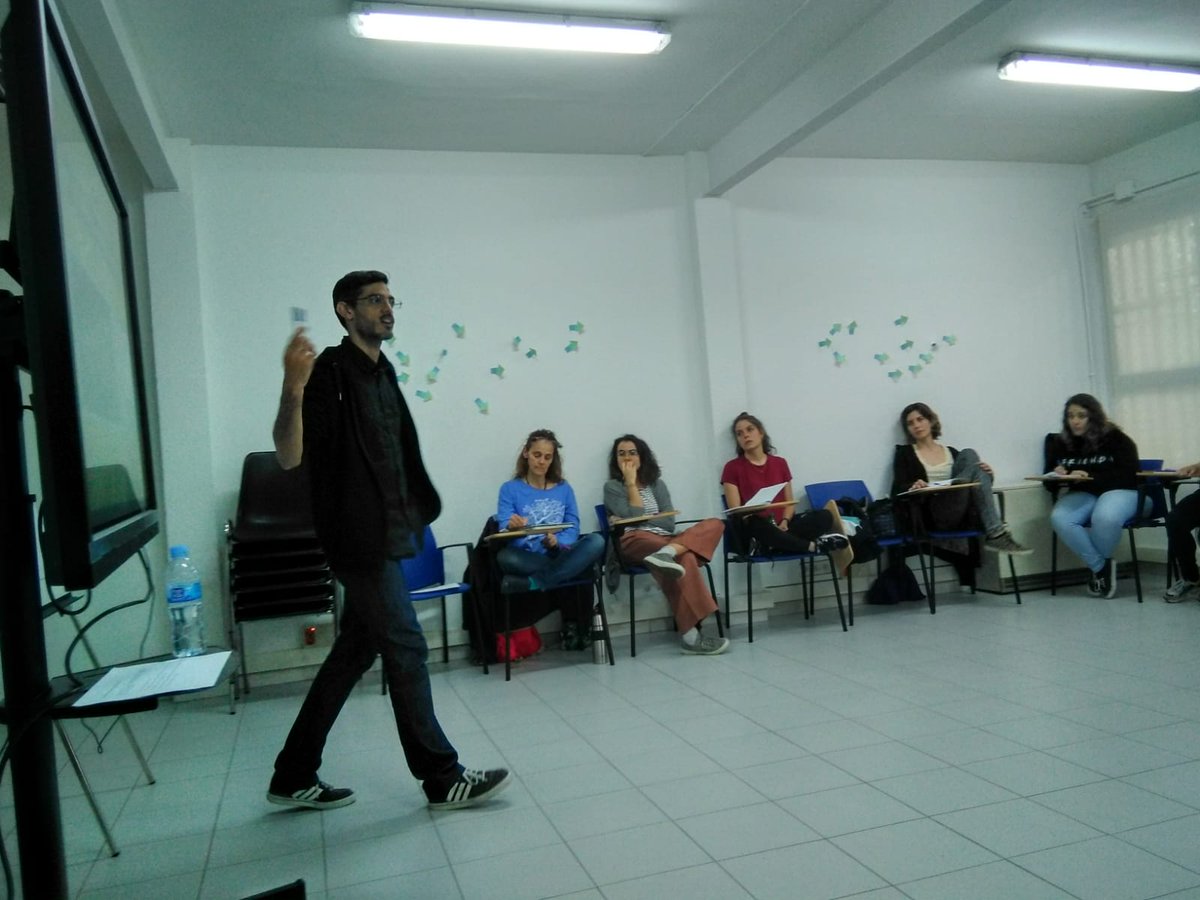 laldeasocial's tweet photo. Continuamos con la segunda sesión del curso de Metodologías para la Acción Comunitaria y Participación. Hoy tocaba: Plan de Comunicación. 
#TransformacionSocial https://t.co/CewTeZ3aLy