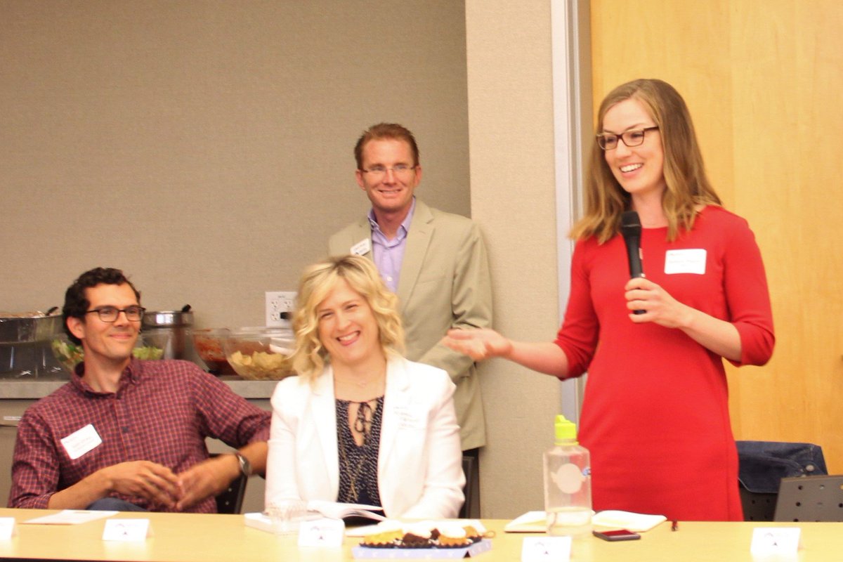 GreaterPDX's tweet photo. Thanks again to everyone who attended our annual #EconomicDevelopmentWeek Celebration in @CityofBeaverton yesterday. A theme that emerged in our panel of public &amp; private partners? Both sectors need each other, and our region is stronger when we work together. #EcDevWeek #EDW2019 https://t.co/RPTYNAZ5qe