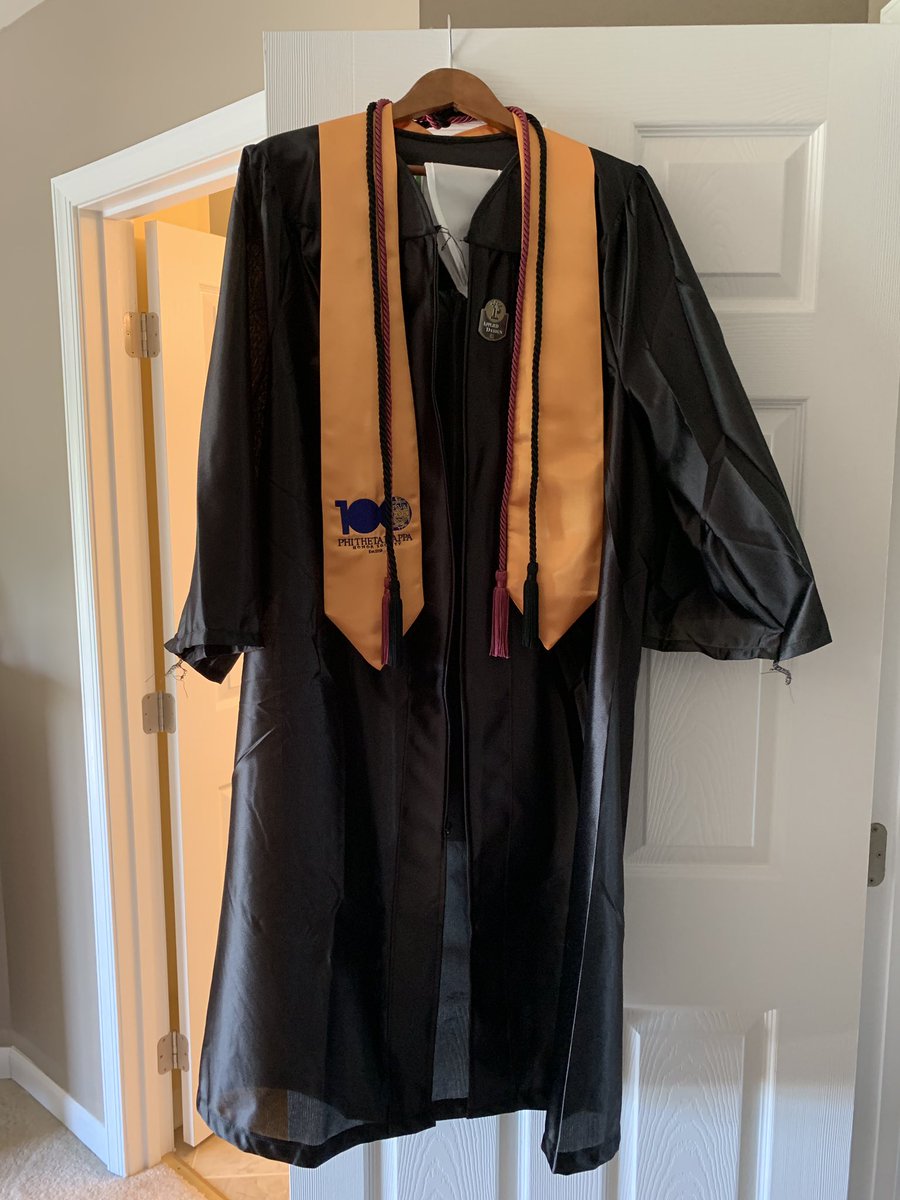 RSArtDesign's tweet photo. 🤞🏼 #student #interiordesign #interiordesigner #design #designer #graduation #architecture #architecturestudent #ptk #phithetakappa #alphataupi #honors #honorsstudent #iida #asid #americansocietyofinteriordesign #internationalinteriordesignassociation https://t.co/HKmBvtpVlg