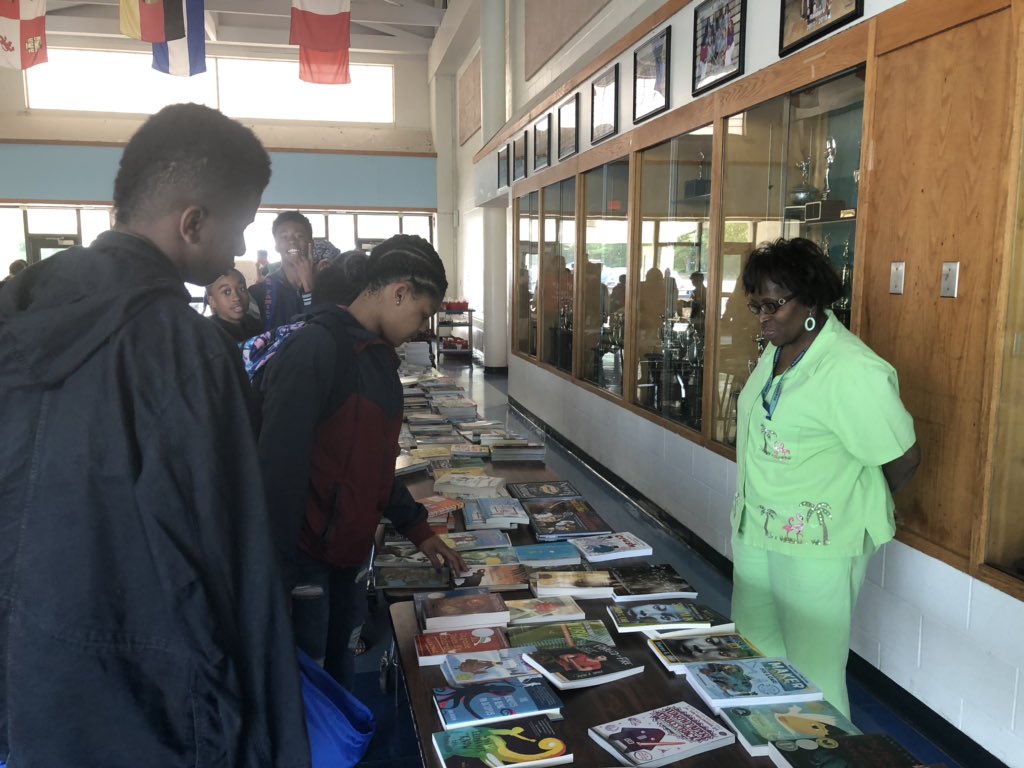 Crystal_LEADS's tweet image. #GreatThingsAreHappeningAtGithens!
Raiders Are Booked For Summer!!!
@DurhamPublicSch @GithensPTA @DurhamCountyLib