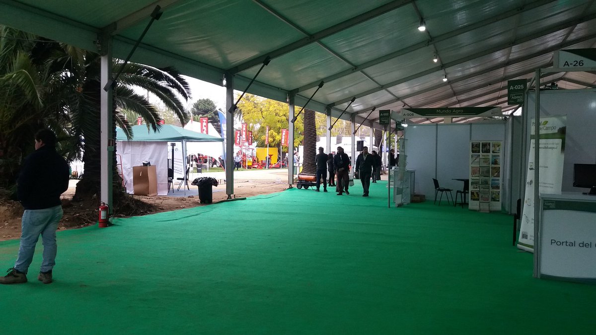 colegioagricNMV's tweet photo. #romeral visitando la Feria internacional de tecnologías agrícolas #IFTAgro2019 #talca #regiondelmaule #FelizMiércoles #curico #especialidadagropecuaria #agricultura @SoulxSol @leonardocanduri @AvilaAmdres @pablomelladoj @ClaraLu26512487 @agrolextopograf https://t.co/My8kXgBZdp