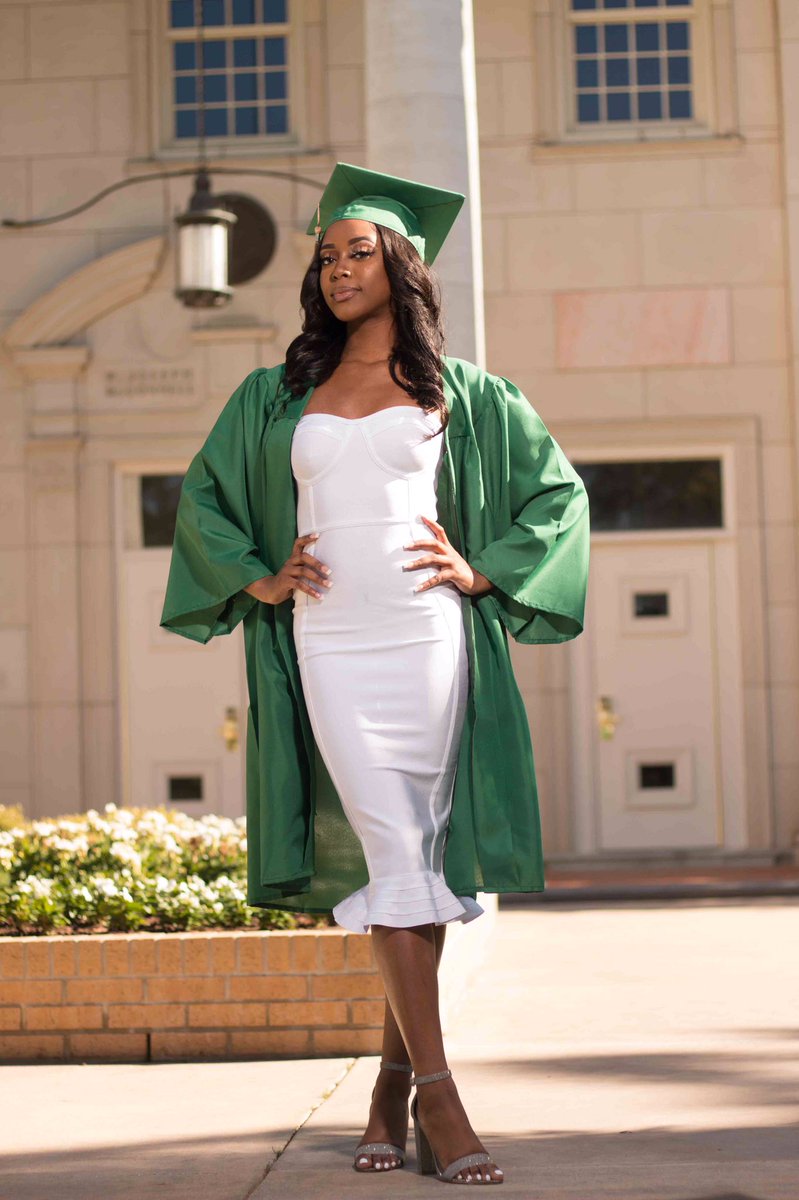 shambriaxo's tweet photo. “For I know the plans I have for you, plans to prosper you and not to harm you, plans to give you hope and a future.” ~Jeremiah 29:11

University of North Texas 🎓
B.B.A in Accounting 
Secured Post-Grad Job 💸
May 11, 2019 @ 7:30pm 🕢

I did my best, GOD did the rest! ✨ https://t.co/GUB5LDuG5v