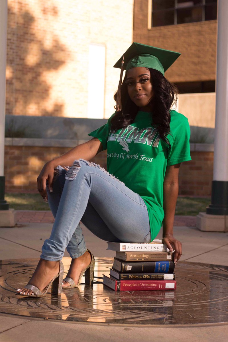 shambriaxo's tweet photo. “For I know the plans I have for you, plans to prosper you and not to harm you, plans to give you hope and a future.” ~Jeremiah 29:11

University of North Texas 🎓
B.B.A in Accounting 
Secured Post-Grad Job 💸
May 11, 2019 @ 7:30pm 🕢

I did my best, GOD did the rest! ✨ https://t.co/GUB5LDuG5v