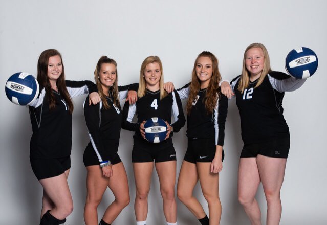 isuwcvb's tweet photo. Big thanks to our 2018-2019 officers and even bigger congrats to Kylee on graduating!! We hope to see everyone next year at open net, thanks for a great season!! https://t.co/rhIEz1BkP3