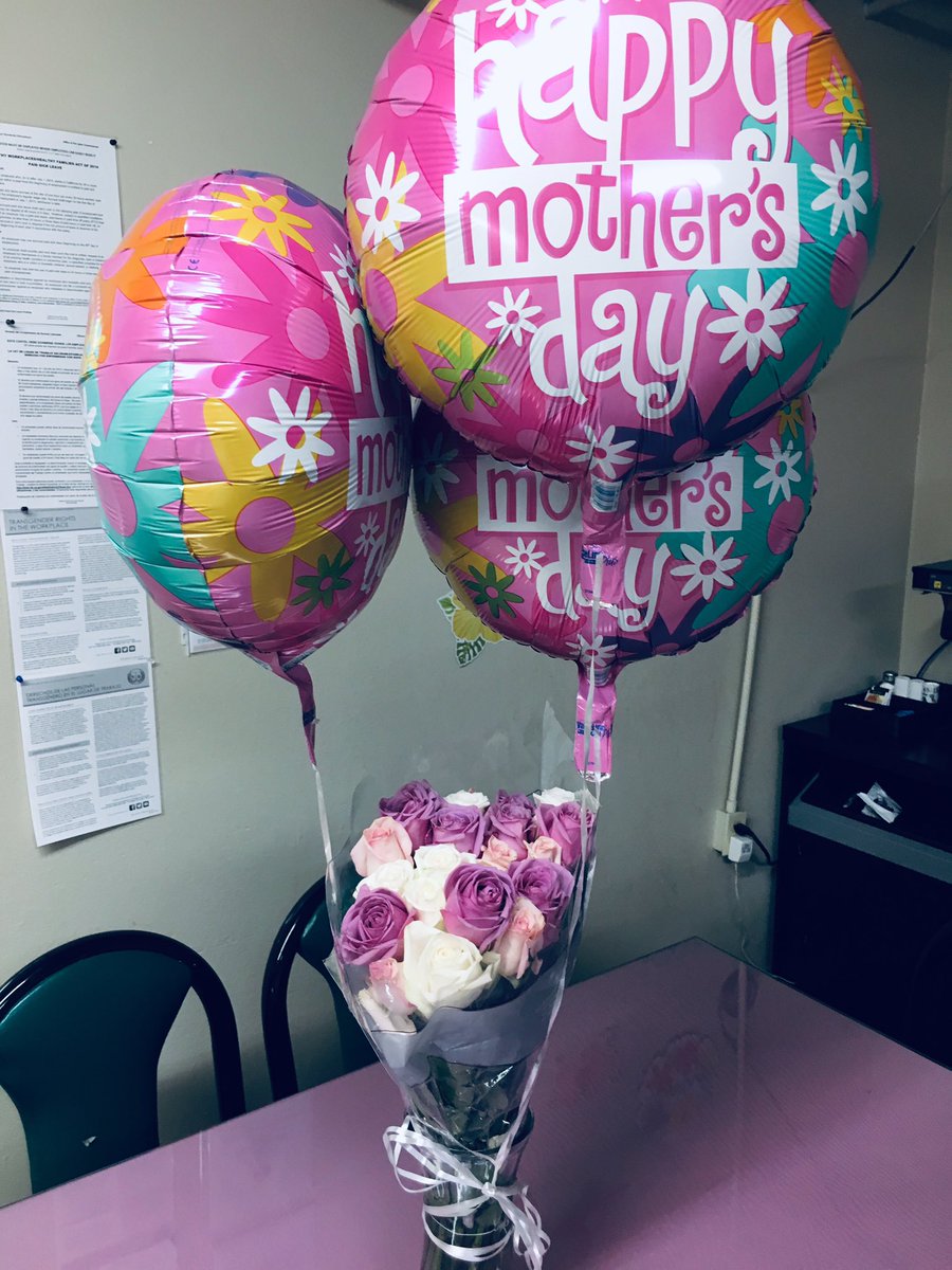B_Riley4U's tweet photo. Marquis Villas Resort celebrates Mother’s Day early. We want to thank all the hard working Moms and really appreciate theirs efforts. They are sharing how many children they have.  #EmployerOfChoice #appreciation #best_employees_ever #DiamondCareers https://t.co/EDScdK3Ayi