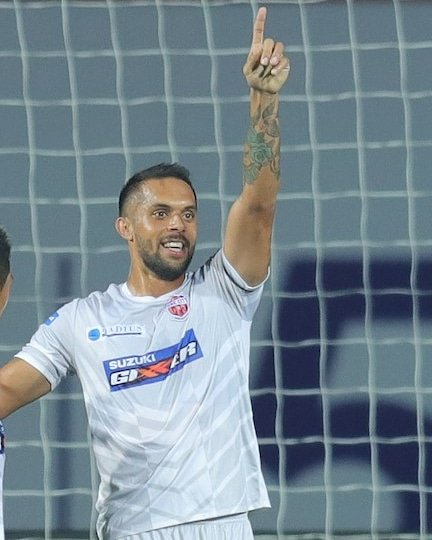 FC Pune City (@fcpunecity) on Twitter photo He personified the 'never-say-die-attitude' throughout the season. Here's wishing our super striker <a href="/robin_singh_23/">robin singh</a> a very happy birthdayππππ
#OneTeamOneDream He personified the 'never-say-die-attitude' throughout the season. Here's wishing our super striker <a href="/robin_singh_23/">robin singh</a> a very happy birthdayππππ
#OneTeamOneDream