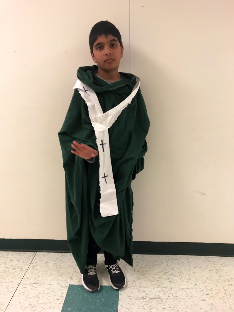 MzAmandaWilson's tweet photo. I present you St. Patrick, St. Nicholas, and St. Francis of Assisi. They were busy typing and making their boards. Their costumes on point 👌🏼💜
@LegoPerrier @MRSAGOSTINIOCT @MsEDuncan @MsPhillips8 @ONTSpecialNeeds @OCSBSpecEd @StLukeNepean https://t.co/z7tF9EuRzv
