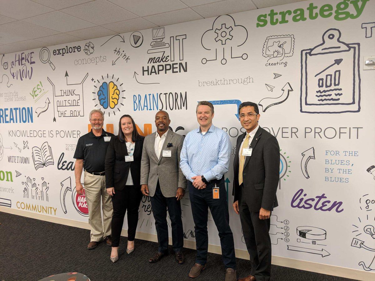 imstacyirene's tweet photo. What an amazing day! Our team is making NO EXCUSES when it comes to forging relationships to bring solutions to our system. #AtriumHealthProud #NavicentHealth #cfdi #InnovationEngine #innovation #networking https://t.co/KLTtTjLekW