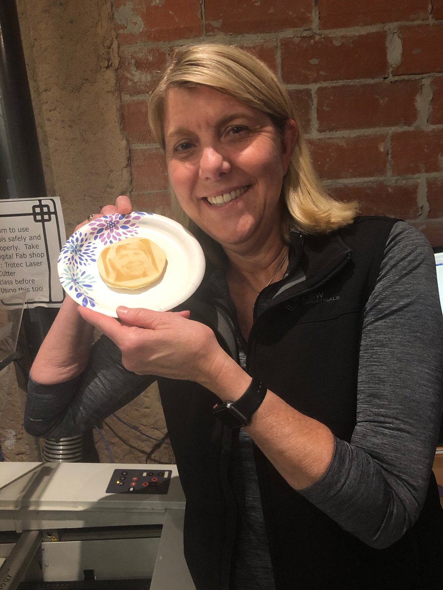 LindaLlivings's tweet photo. Had to stop by #MakersEdge tonight.  Making special pancakes for students during finals! Yum! A very cool space-stop by! https://t.co/Ufo9GnExR4