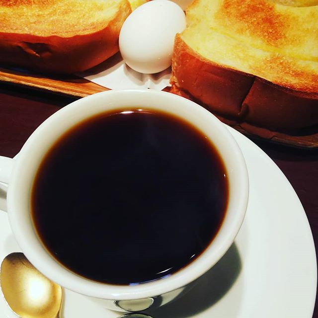 SShinkoji's tweet photo. 今日から次女も登園＼(^o^)／
とりあえず近くの喫茶店に飛び込んでみる https://t.co/WKcfzMaKbP