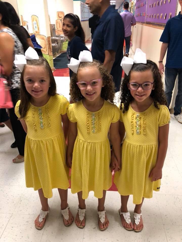 StroudElizabeth's tweet photo. Growing up @CastleHillsES #chedragonpride @lewisvilleisd @lewisvilleisdfinearts #LISDVISUALART #artsed #triplets π https://t.co/fOrNc4s3ck