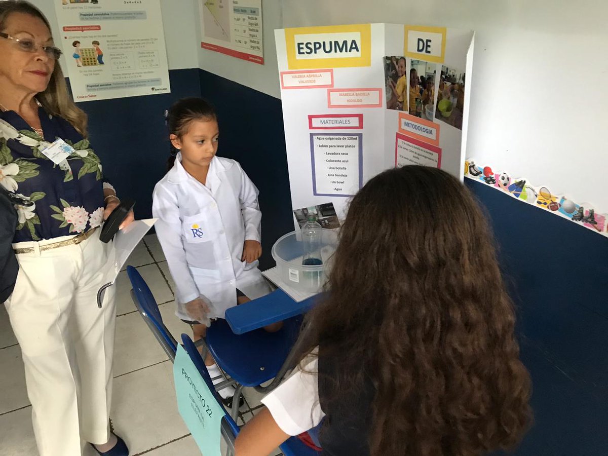 RoyalSchoolCR's tweet photo. El día de hoy tuvimos nuestra Feria Científica Royal School 2019. We’re so proud of you all, it was an amazing job! 😍👏👏👏 https://t.co/iKyPqAmM42