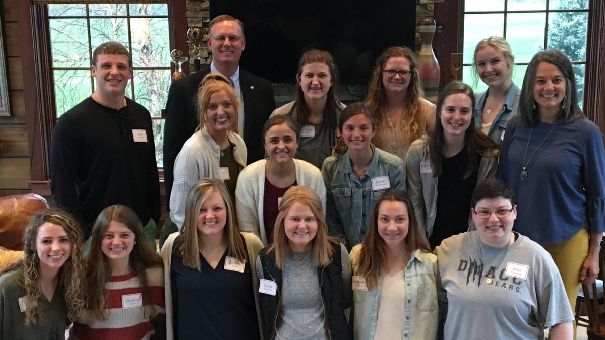 NWC_PGC's tweet photo. @definingword & I hosted our final group of @nwciowa Class of 2019 for dinner tonight. What a joy to send these graduates to various locations around the world to serve others in Jesus’ name. They are ready to lead & serve. #BlessedAndGrateful #RaiderNationWorks https://t.co/F7KBnFiUM7