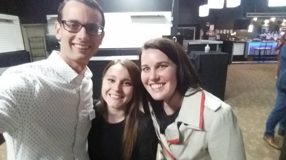 NEXTNiagara's tweet photo. Our team had a great time tonight at #IGNITENiagara. Thanks for hosting @The_GNCC & @GregFrewinMagic https://t.co/uxFIoM2S3S