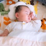 赤ちゃんのこの仕草は本当に可愛すぎる!癒されるー!