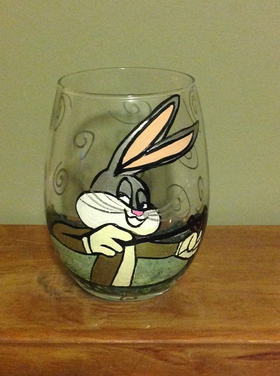 mrmalbec1's tweet image. Bring on the #Bugsbunny wine puns. I know you all can do it.  

#stemless wine glasses I just found on @Etsy .

#wine #glassware

bit.ly/2PU2BLz
