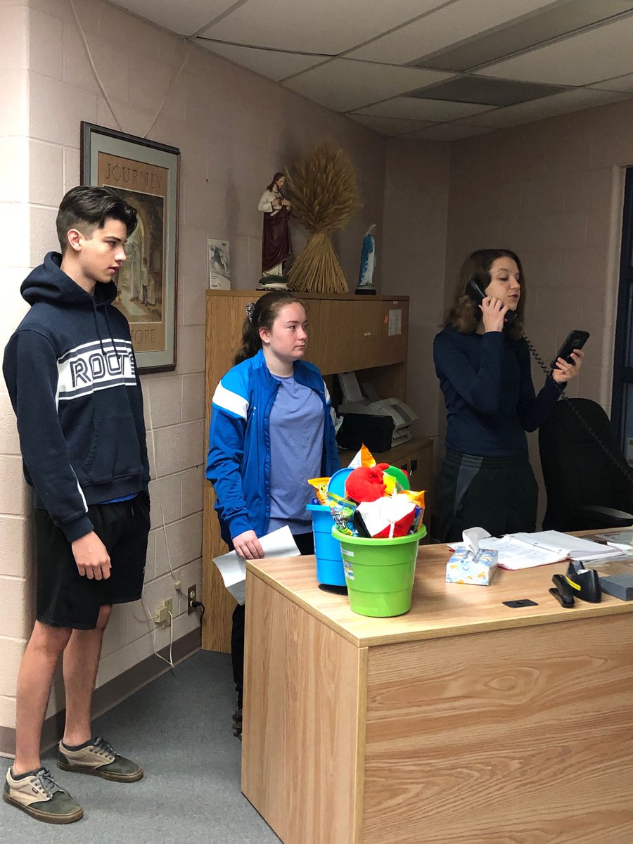 ShannonHuard's tweet image. Our morning announcement crew hard at work. Thanks to Isaac, Emily, and Avery for all you do to brighten our mornings! ⁦@MotherTeresaCES⁩ #STMTCourtice