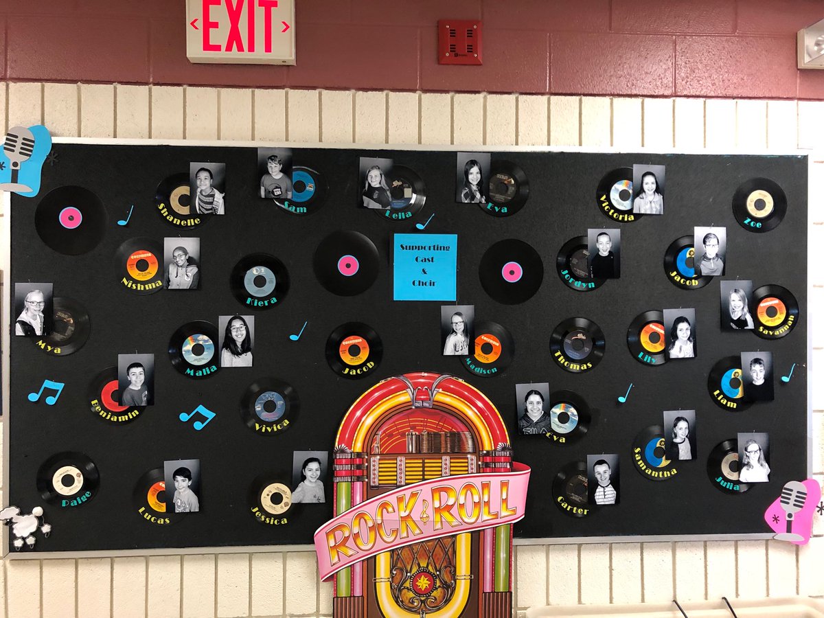 ShannonHuard's tweet image. Can’t wait for “At the Bandstand” next week ⁦@MotherTeresaCES⁩! #STMTCourtice #musical #talentedkids