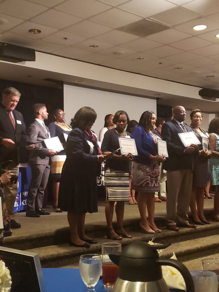 DrCharaChats's tweet photo. My "babies" made it through their 1st year of the principalship!!! #onlyafewmoredays #stayfocused #exemplaryleaders #evenbettertheyarefriends https://t.co/aHTtnAE2Pj