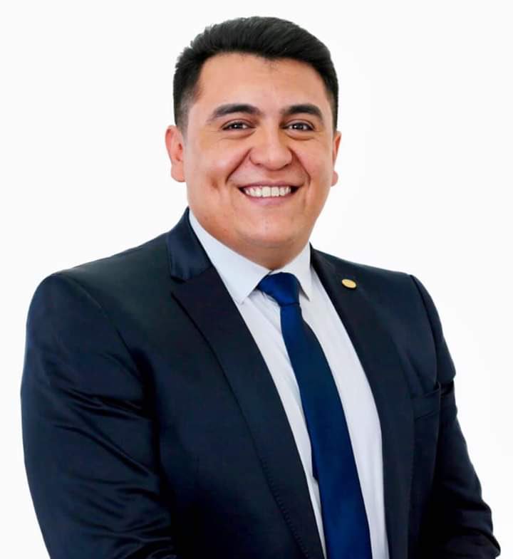 FMaxiGarcia's tweet photo. Soy Concejal electo por la ciudad de #YerbaBuena periodo ( 2015-2019) y quiero ser #LegisladorProvincial acompáñame en este camino para que juntos #EvolucionemosTucuman #ArielGarciaGobernador #TataPisarelloViceGobernadora #EvolucionParaLaDemocraciaSocial #ListaOficial817 https://t.co/oSlIALP2TI