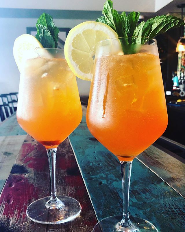 FireflyKeyWest's tweet photo. Quench your thirst with our Southern Spritz made with Cappelletti Apertivo / Vanilla Sweet Tea Simple / Peach Nectar / Fresh Lemon &amp; Prosecco!
.
.
.
.
#keywest #florida #flkeys #bahamavillage #miami #southflorida #southern #southernrestaurant #eat #dinne… https://t.co/jct5mWemxB https://t.co/ypHh3vlooF