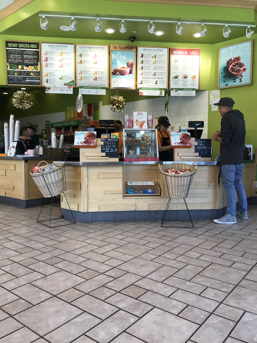 _kendraa___'s tweet image. Why is there no Jamba Juice in Atwater? #itsaproblem