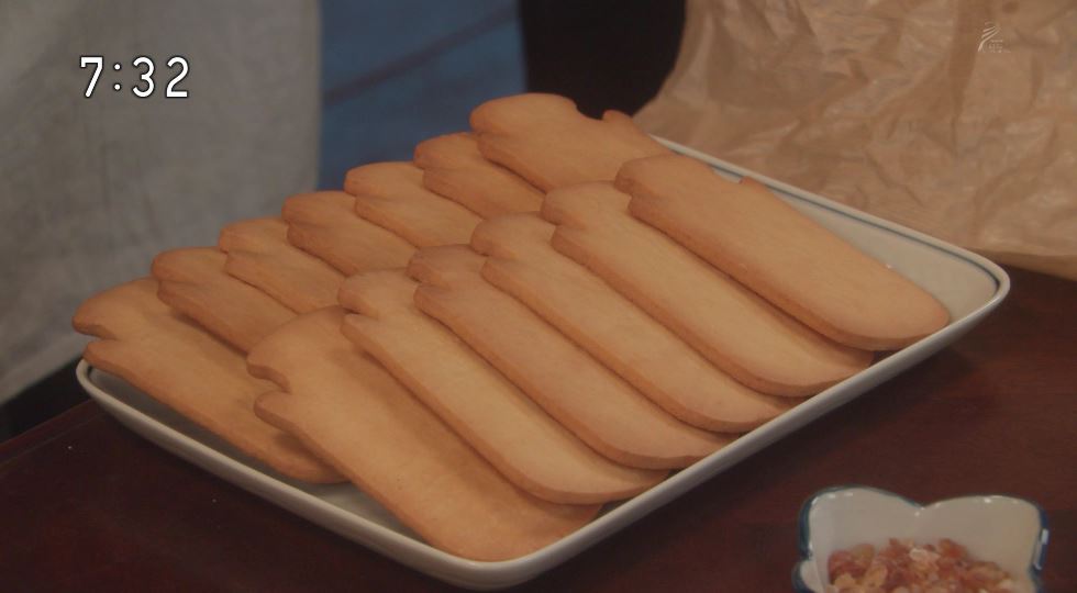 シャブリ On Twitter Nhk朝ドラ 消え物部隊が作ったであろう雪月の バターせんべい もう 見るからにうまそうだ なつぞら