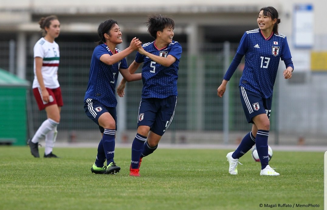 SudLadiesCup's tweet photo. Résultats - 1ere journée
Japon 🇯🇵 3-2 Mexique 🇲🇽 #JPNMEX
Gabon 🇬🇦 0-7 Haïti 🇭🇹 #GABHAI
France 🇫🇷 0-0 (4-3 pen) 🇰🇵 RDP Corée #FRAPRK
💻 https://t.co/gLkqixMXSK
#SLC2019 https://t.co/un71BBfno0