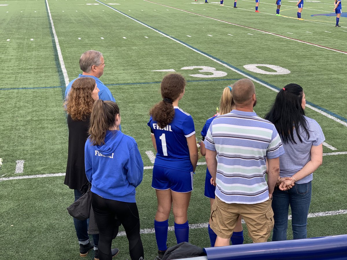 MiddletownHigh's tweet photo. MHS Girls Soccer Senior night. Seniors: Kirsten Frail, Taylor Wolf, Susan Sesay, and Jasmyne Davis (Manager Connon Haines).Thank you for your dedication to the school and team! @AppoSchools @Mtown_Athletics https://t.co/a3gOAMI86A