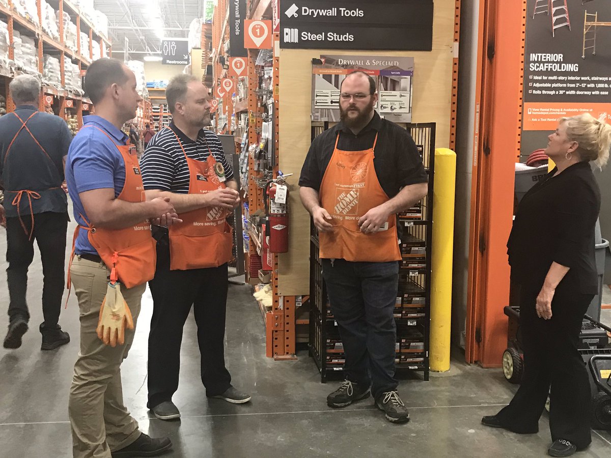 Craig Collom (@collom_craig) on Twitter photo Anthony did a great job speaking about his business during our DBW!! <a href="/JohnGar22539201/">John Gardner</a> @ShawnEd57158535 <a href="/kear_tiffany/">Tiffany Kear</a> <a href="/earl_banks/">Earl Banks</a> <a href="/jefflimle/">Jeffery Limle</a> <a href="/PatrickMoran55/">Patrick Moran</a> Anthony did a great job speaking about his business during our DBW!! <a href="/JohnGar22539201/">John Gardner</a> @ShawnEd57158535 <a href="/kear_tiffany/">Tiffany Kear</a> <a href="/earl_banks/">Earl Banks</a> <a href="/jefflimle/">Jeffery Limle</a> <a href="/PatrickMoran55/">Patrick Moran</a>