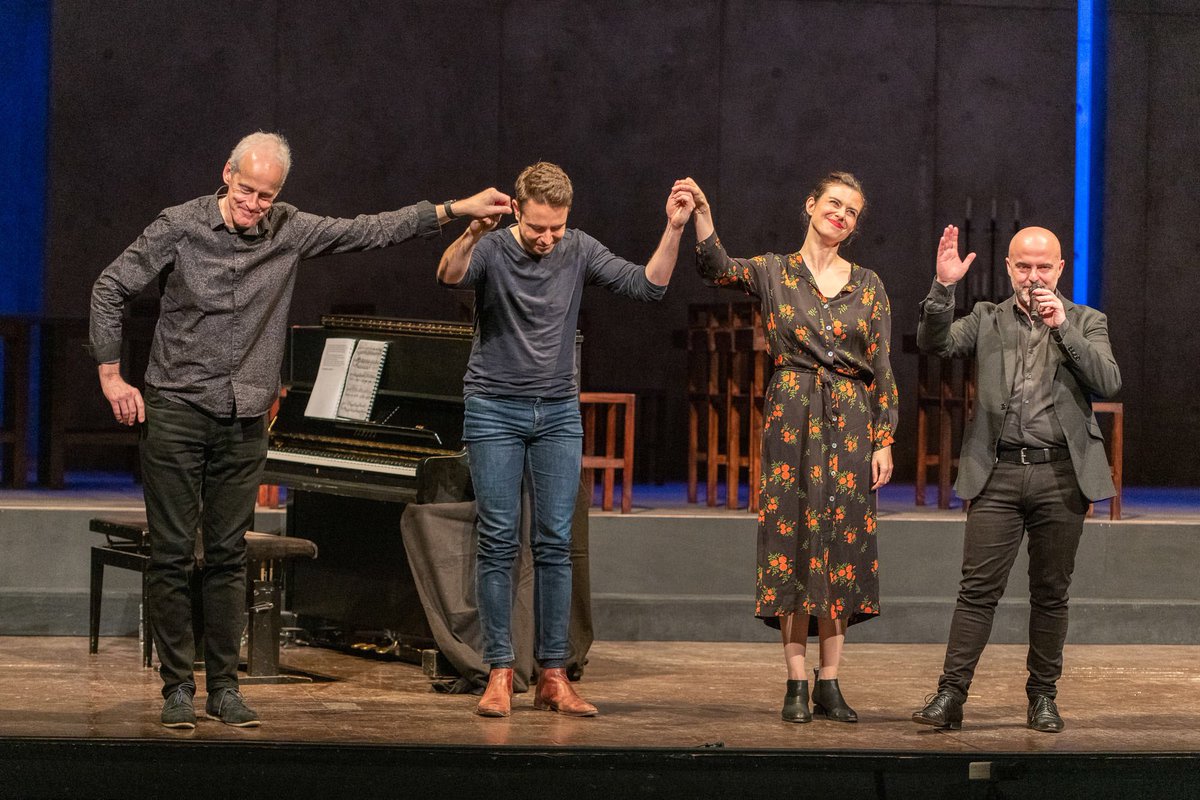 Le « #Ring » de Wagner en une heure @operadebordeaux avec @pauldaniel321, @RomainDumas et @SoulaParassidis, tous trois formidables de talent, d’audace et de générosité. Immense merci à eux ! (Photos Vincent Bengold)
#Wagner #opera #Bordeaux