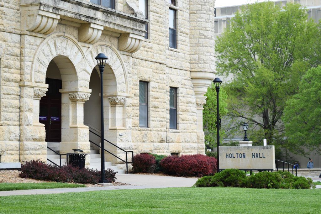 kstatecollegian's tweet photo. Sarah Barr is the one-woman operation behind Student Legal Services https://t.co/AIcAb6wt00 #attorney #court #law #studentlegalservices https://t.co/KDLdJrCa37