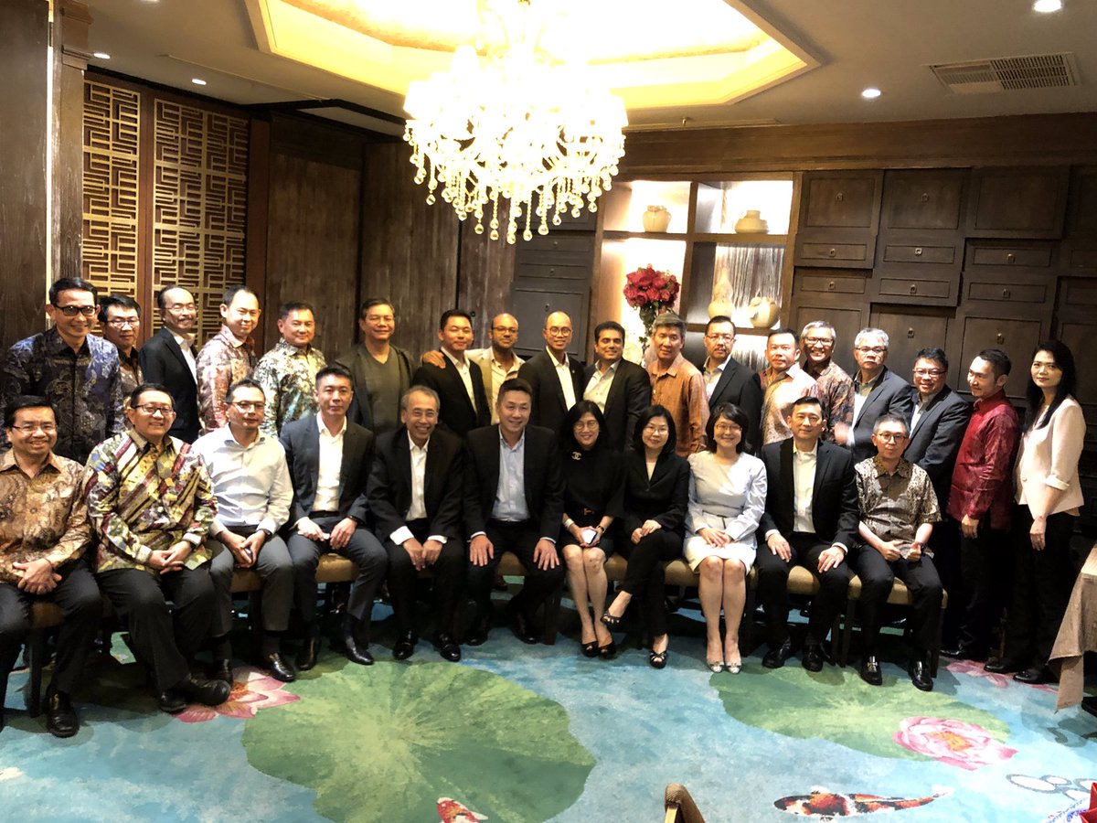 chowsanghoe's tweet photo. Our EY Indonesian Partners were wonderful host last week for our ASEAN Leadership meeting. Also met 110 clients at the Trust by Design Forum, plus had open conversations with Partners, Directors &amp; Senior Managers. #BuildBetterWorkingWorld in #TransformativeAge #ThursdayThoughts https://t.co/idaG3HO121
