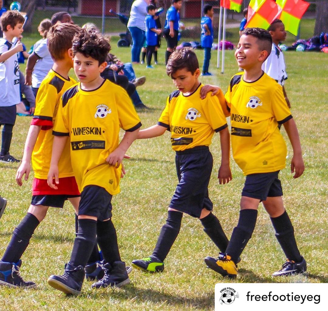 Win4Skin's tweet photo. We love seeing our community partners in action! A new season of @FreeFootieYeg outdoor soccer started this week!
#play #community #fitness #soccer #sport #sports #yeg #win4skin #win4skinpushforamillion https://t.co/IQSvNStXfx