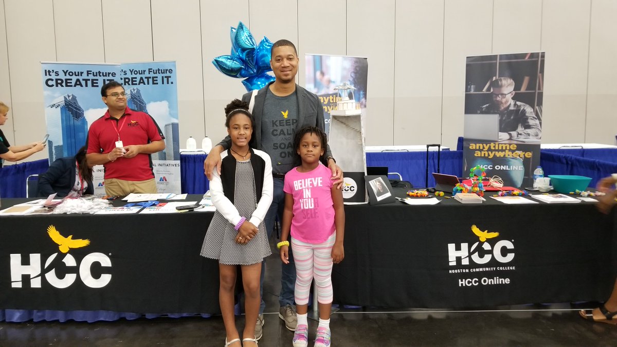 MontroseC's tweet photo. In July of 2016 I started part-time in the public relations department at @HCCDistrict at the @HccNorthwest college. A year ago today I started full-time as the Community Outreach Coordinator.🙌Love my co-workers+love my job+love being creative+love making a difference! #wearehcc https://t.co/mZEyqDBKan