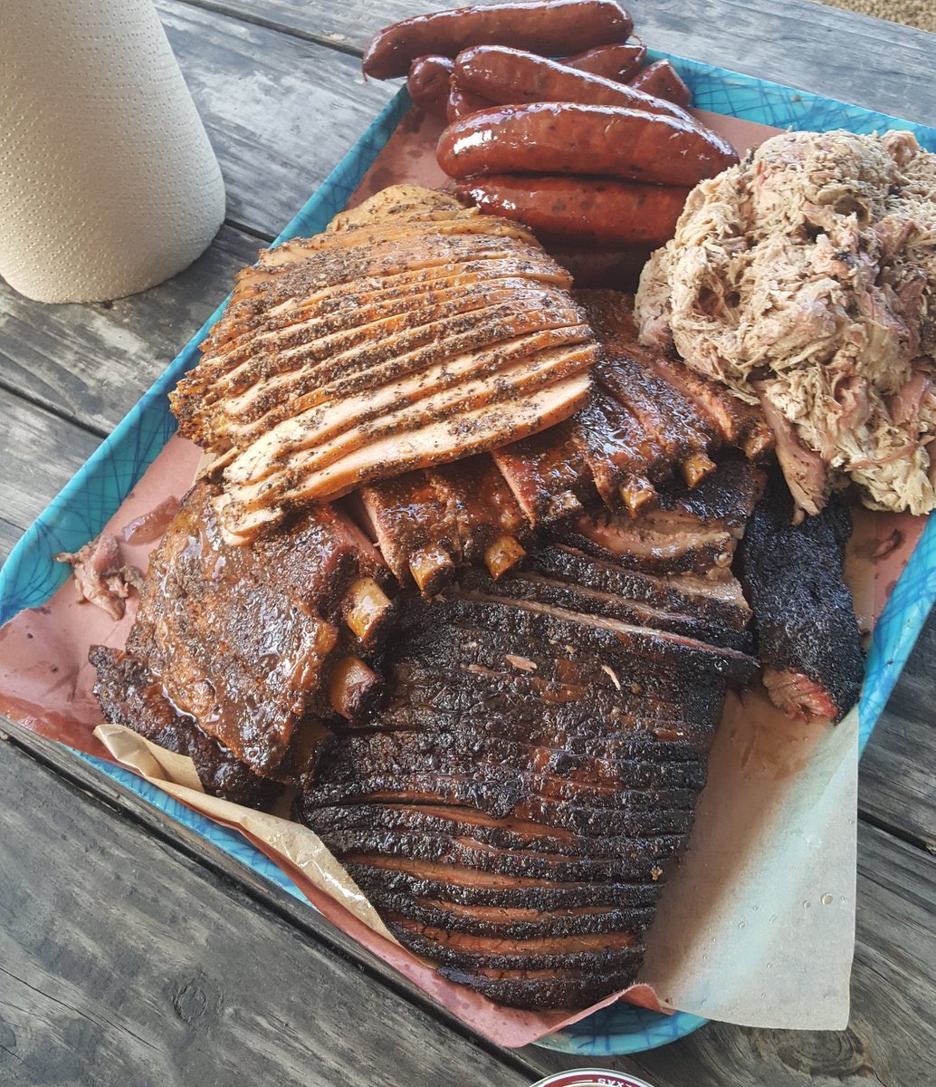 Eating Beagles 🎱 tweet media