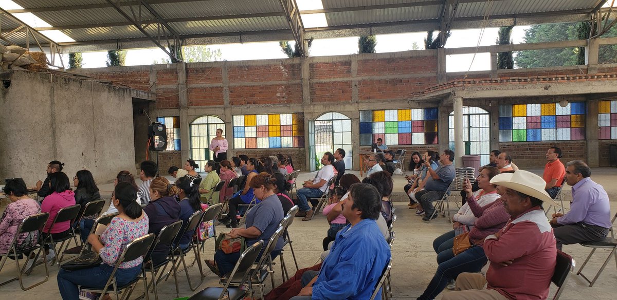 luzmiazul's tweet photo. La @TrabajoCDMX haciendo el segundo recorrido a las 16 Alcaldías hoy en @GobMilpaAlta para dar información a interesados en constituir empresas sociales #cooperativas para la segunda convocatoria @Claudiashein @SolAragonMtz avanzando y cumpliendo.#DGESS https://t.co/9O1ywBbTui