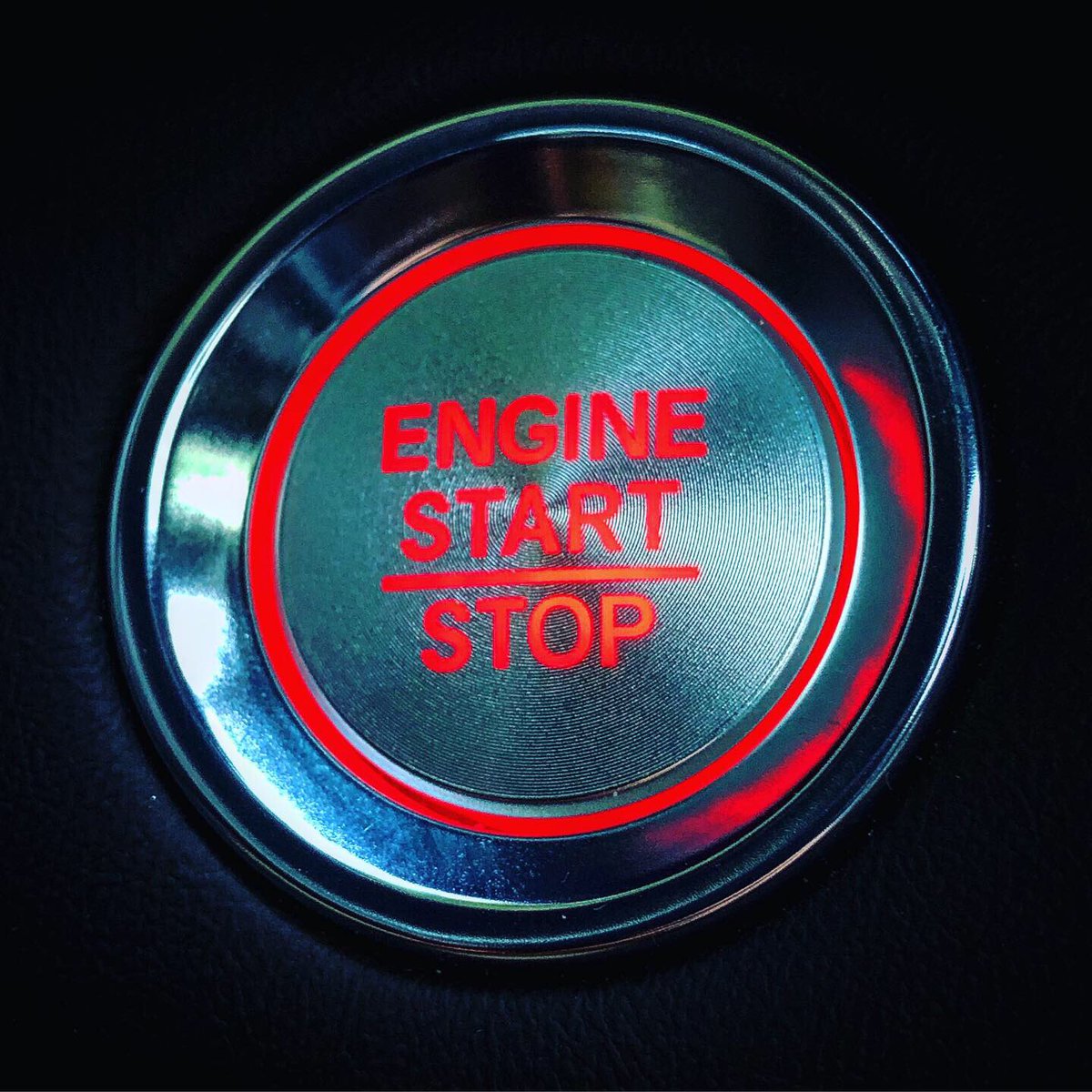 WilliamByrdUSA's tweet image. Always my #presscar startup procedure. Turn on the car, turn off #startstop! Anyone else? The start stop button looks like the #avengers logo!