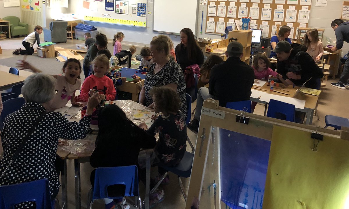 riverheights11's tweet photo. Open House @riverheights11 as part of #TVDSB_EdWeek Ty to 60 plus parents who joined us for a day in the life of RedHawks! Ty to the amazing professional team who hosted our community today @TVDSB https://t.co/0Kvf9rlkoD