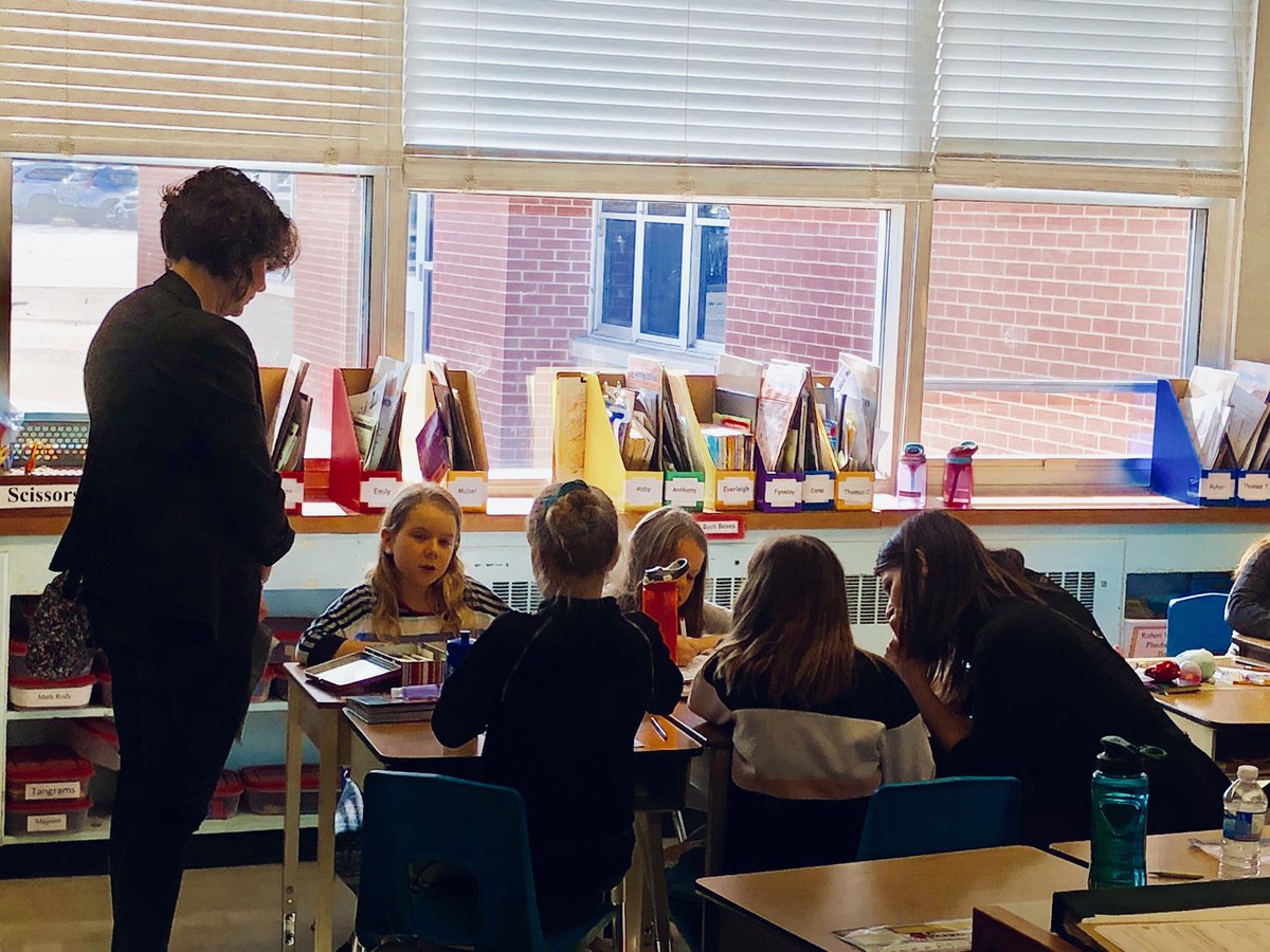 riverheights11's tweet photo. Open House @riverheights11 as part of #TVDSB_EdWeek Ty to 60 plus parents who joined us for a day in the life of RedHawks! Ty to the amazing professional team who hosted our community today @TVDSB https://t.co/0Kvf9rlkoD