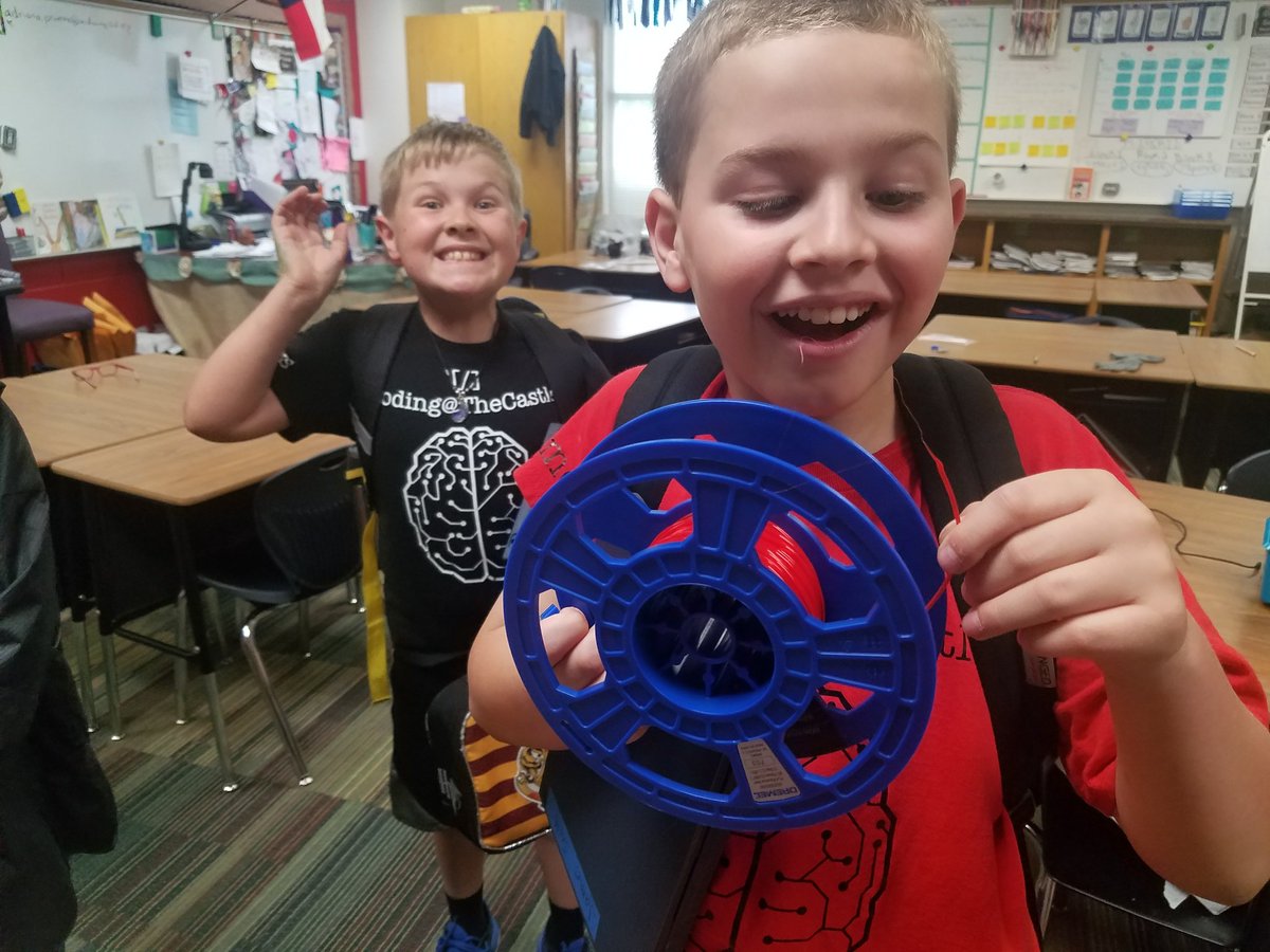 MrsPruenteCCE's tweet image. Final Day of coding! So fun,  but so sad.We used the 3D printer, learned how coding &amp;amp; programming create amazing things. 
Students printed and took home a Z bug &amp;amp;a medallion I created especially for Coding Club.
#codingatthecastle 
#thisiscce 
#thisismidway 
@MISDFoundation