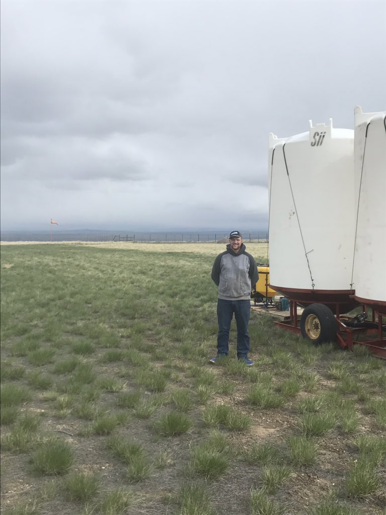 airsprayers's tweet image. Kansas loader wasn’t sure we could work in 40 degree weather but, we were successful! Airtime - Riverton is open for business! #weevilsmustdie #sprayerslife