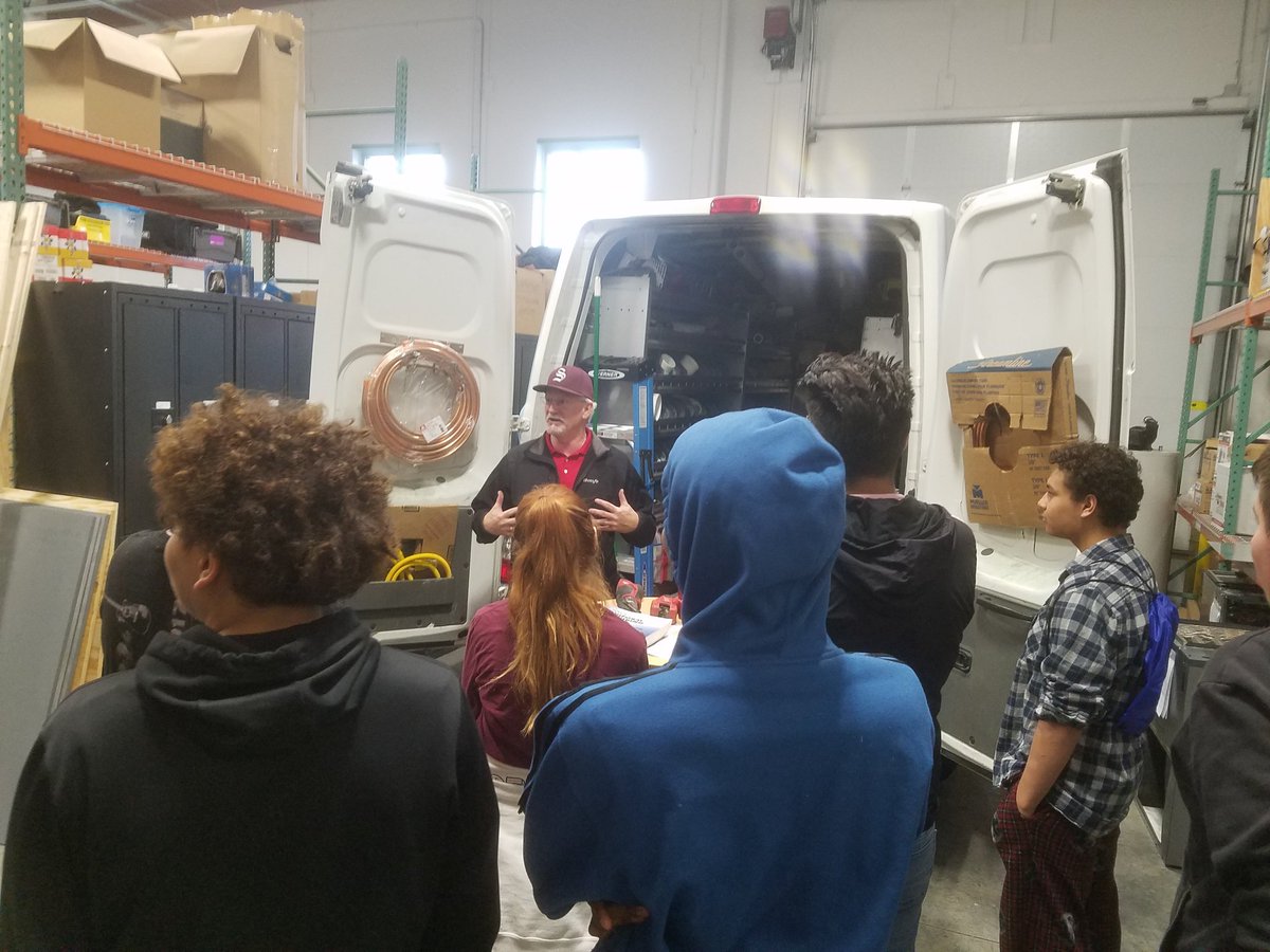 MrDDesignSSP's tweet photo. Thank you Bonfe for hosting the trades class today. We really enjoyed learning about HVAC and Plumbing! @SSPPS6 https://t.co/aWzUXox2fb