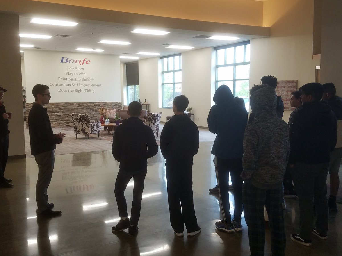 MrDDesignSSP's tweet photo. Thank you Bonfe for hosting the trades class today. We really enjoyed learning about HVAC and Plumbing! @SSPPS6 https://t.co/aWzUXox2fb