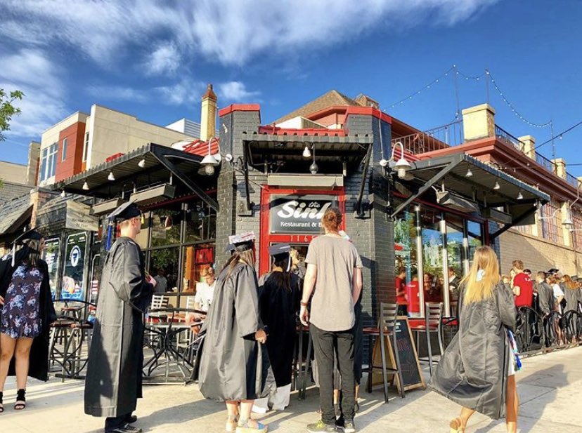 sinkburger's tweet photo. π―FREE Breakfast Burritos for the 1st 200 people- Rain or shine! Opening at 7am for graduation π Come in and leave your signature on the ceiling! π Better get here early to beat the line! #cugrads #cugrads2019 #thesink #tradition #bouldercolorado https://t.co/XLpnNge3Ki