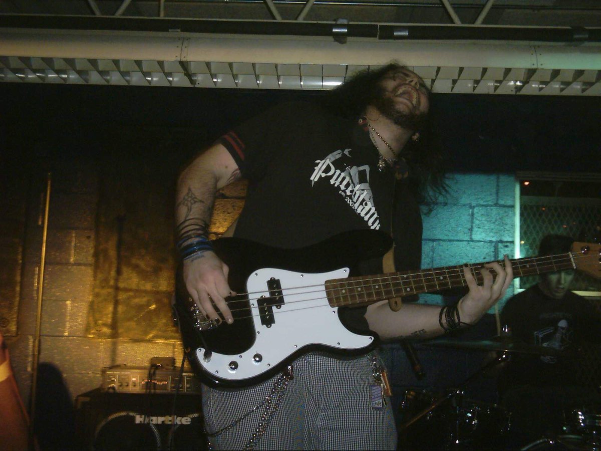 onStreamPro's tweet image. Back in the day when I still had hair and apparently energy. #IUsedToBeCool