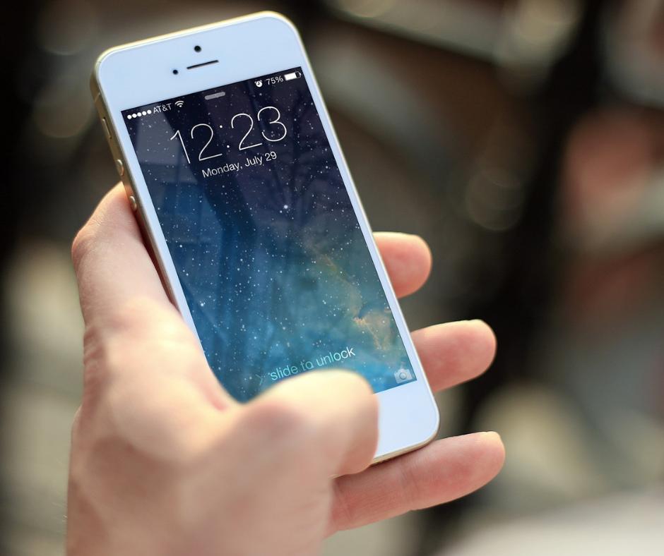 hrleadconsult's tweet photo. Are apps and mobile capability vital components to your new HR system? 📱 We can help you find vendors who fit the brief! https://t.co/iWfXZhkx1Q